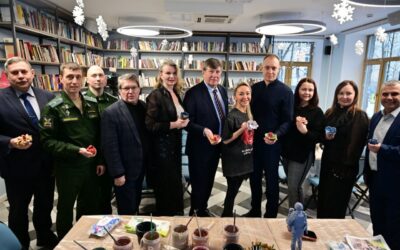 В библиотеке на Карповке прошла наша творческая акция «Цветы Победы»